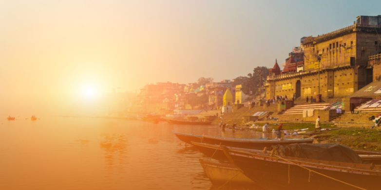 Varanasi tour package with Vindhyachal darshan
